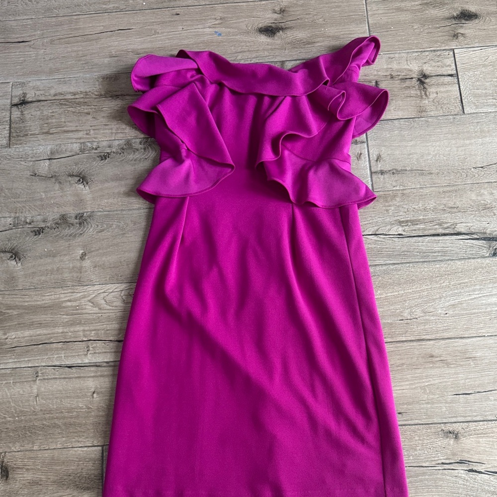 Alexia Admor Strapless Ruffle Fuchsia Dress